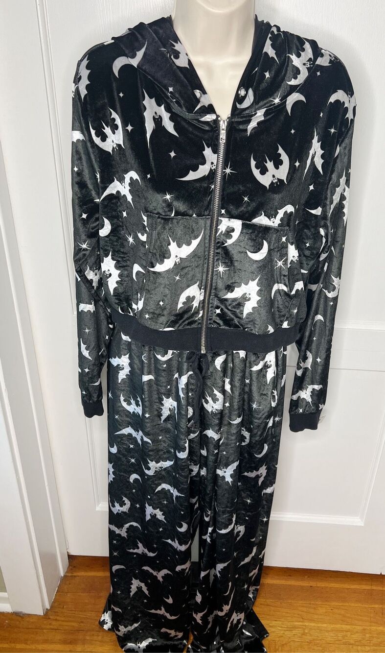 Dolls Kill Trickz n Treatz Bat Behavior Velvet Track Suit Black Plus Size 1X-2X